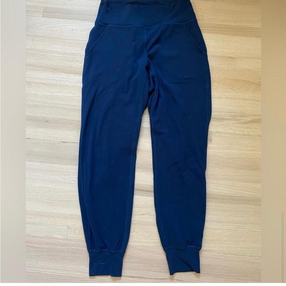 Align high rise joggers - Navy - Picture 3 of 4